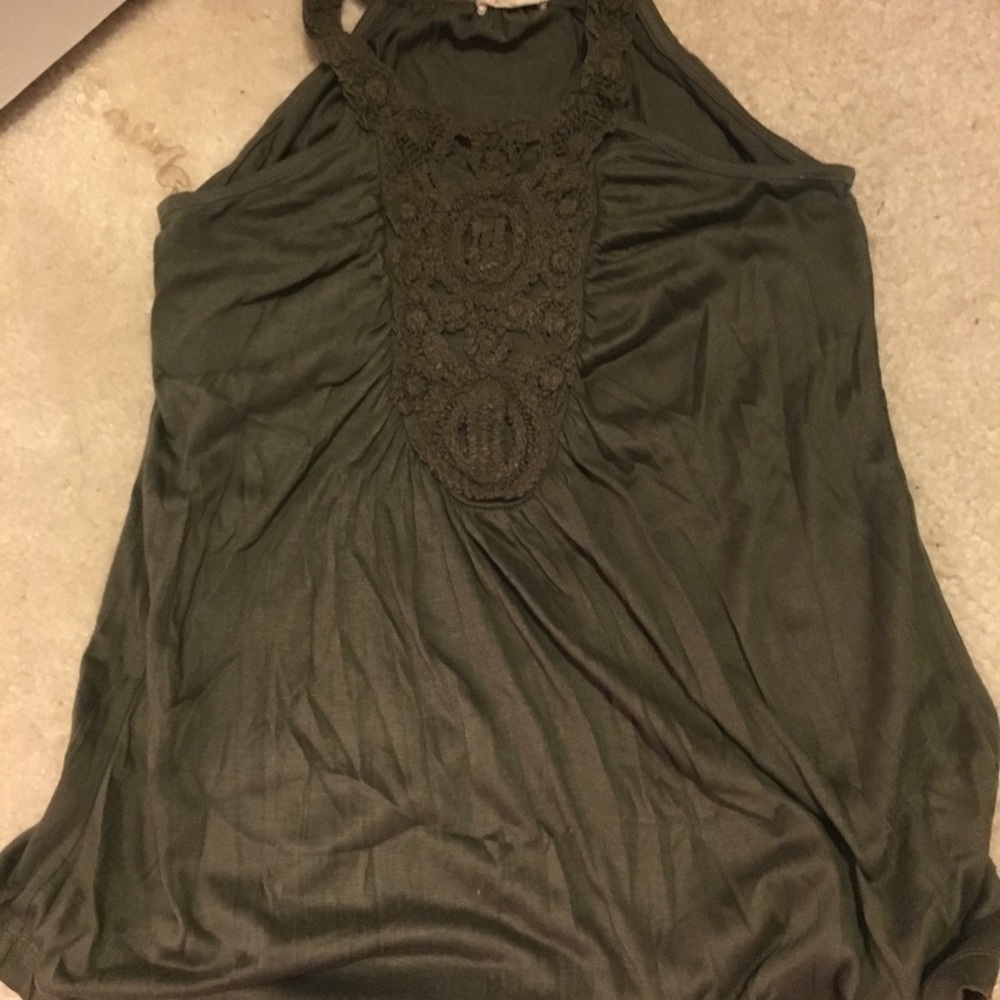 Shirts - Picture 4 of 5